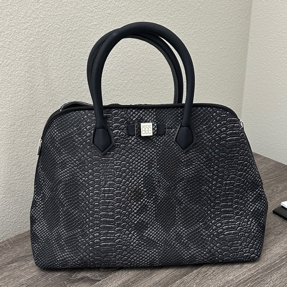 Save My Bag Handbag in black/gray snake prints. Used.